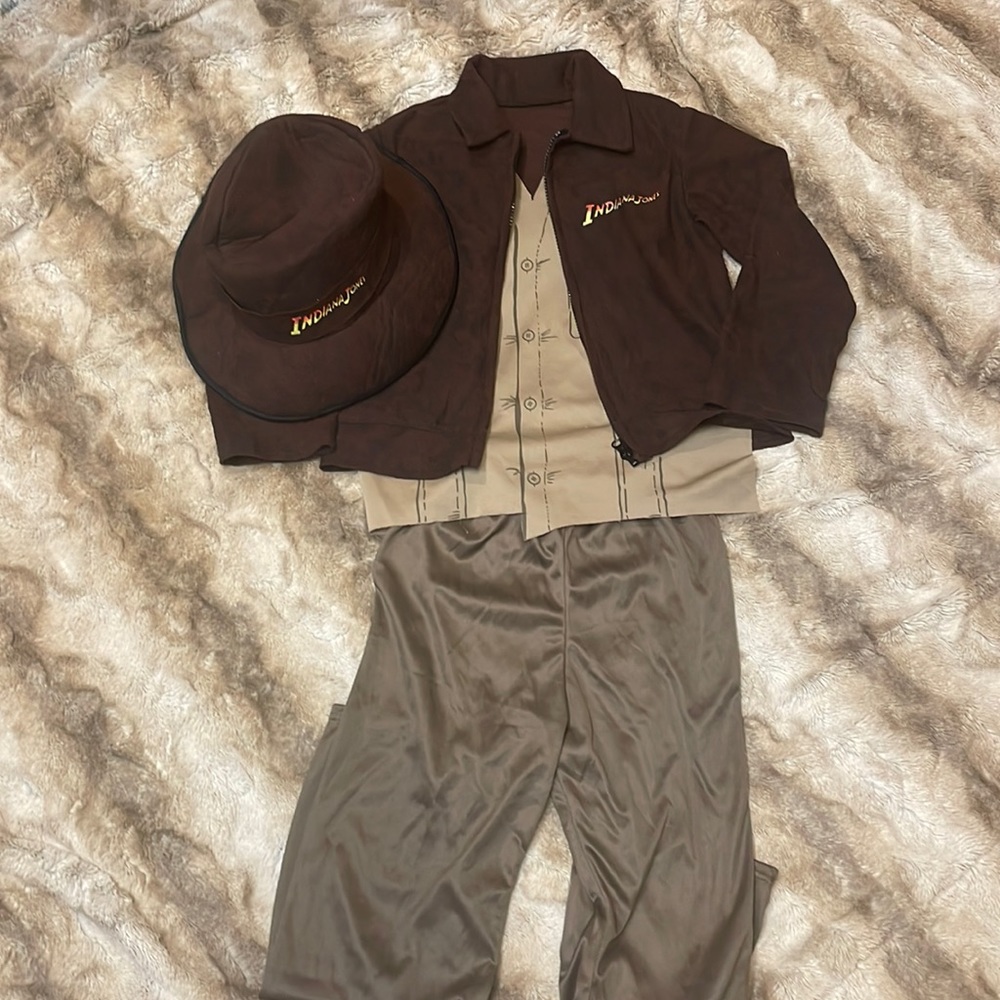 Indiana jones costume